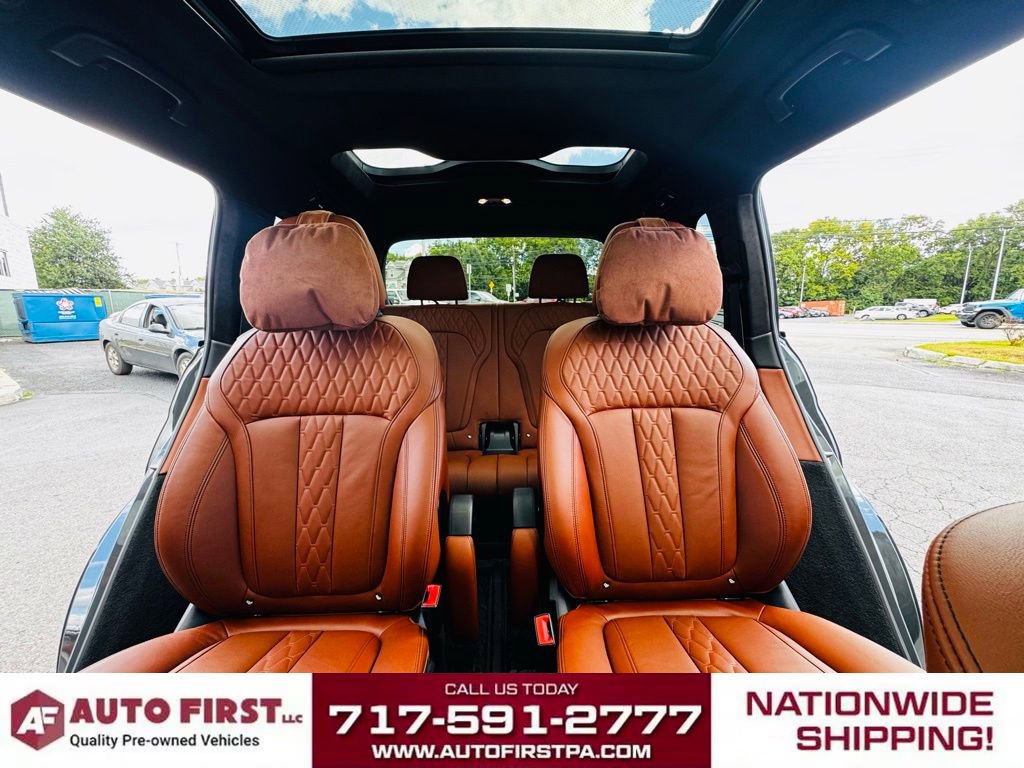 Used 2022 BMW X7 M50i w/ Executive Package image 19