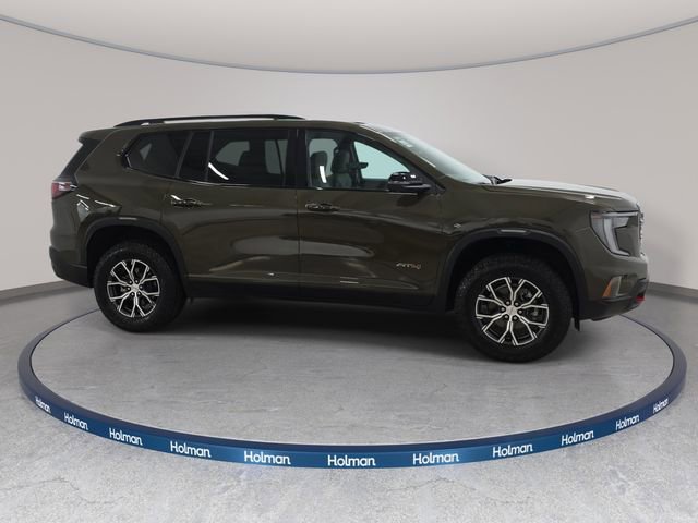Used 2025 GMC Acadia AT4 w/ Luxury Package image 4