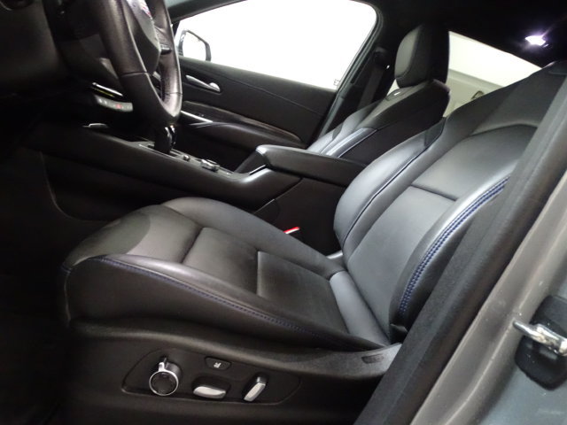 Certified 2024 Cadillac XT4 Sport AWD/4WD image 2