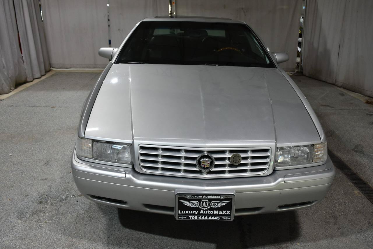 Used 2001 Cadillac Eldorado Touring FWD image 2