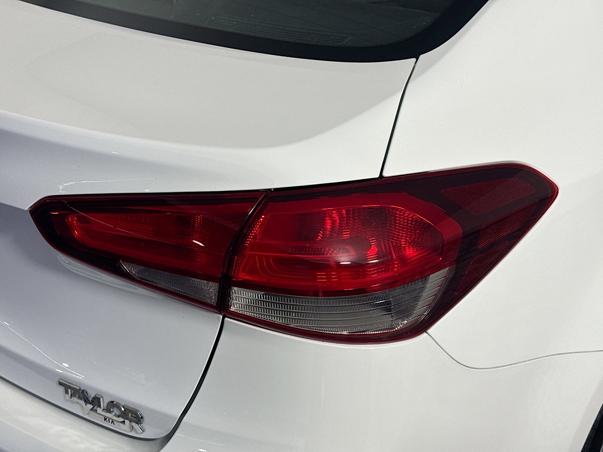 Used 2017 Kia Forte LX image 32