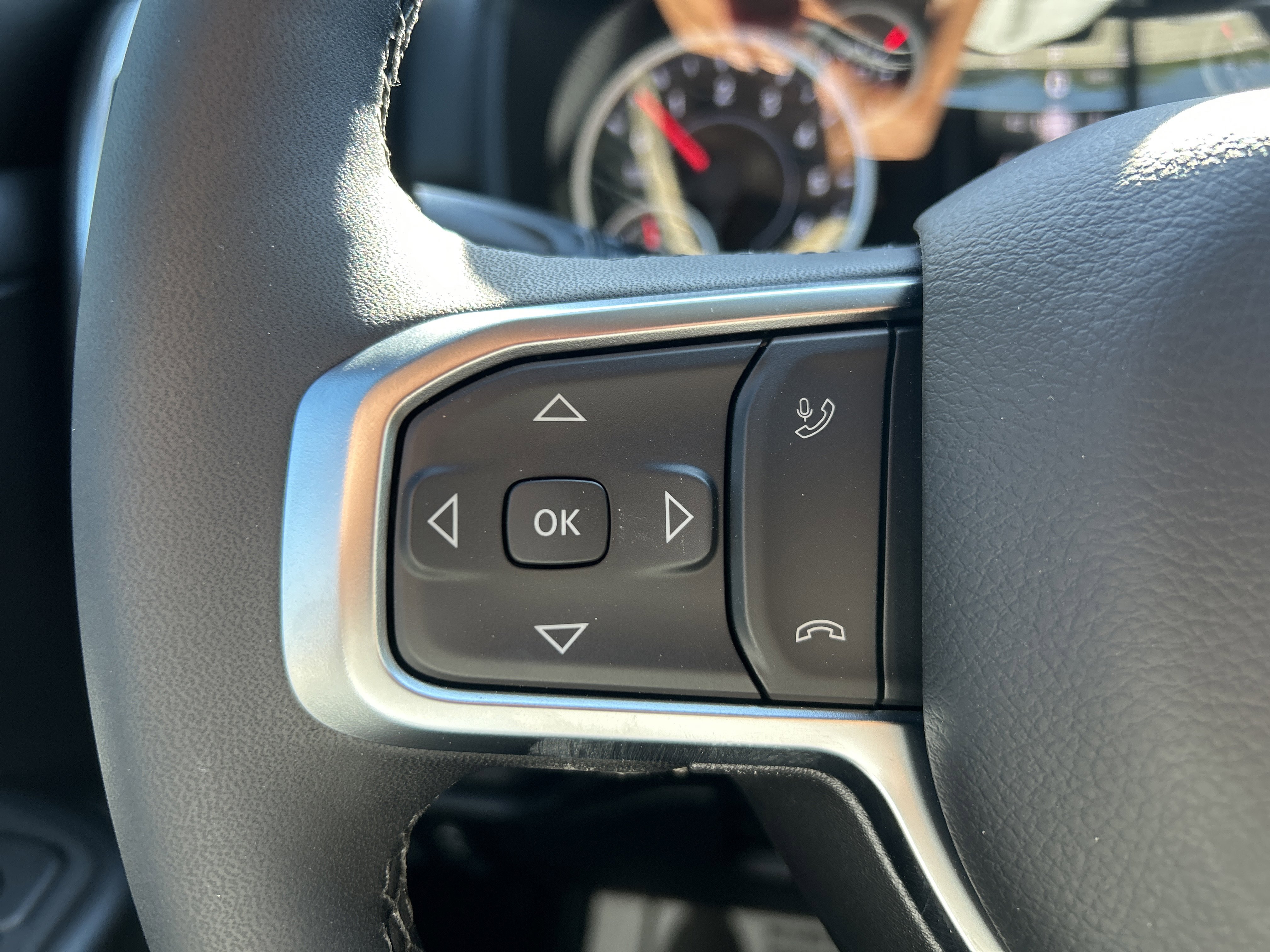 New 2026 RAM 1500 4x4 Crew Cab image 19