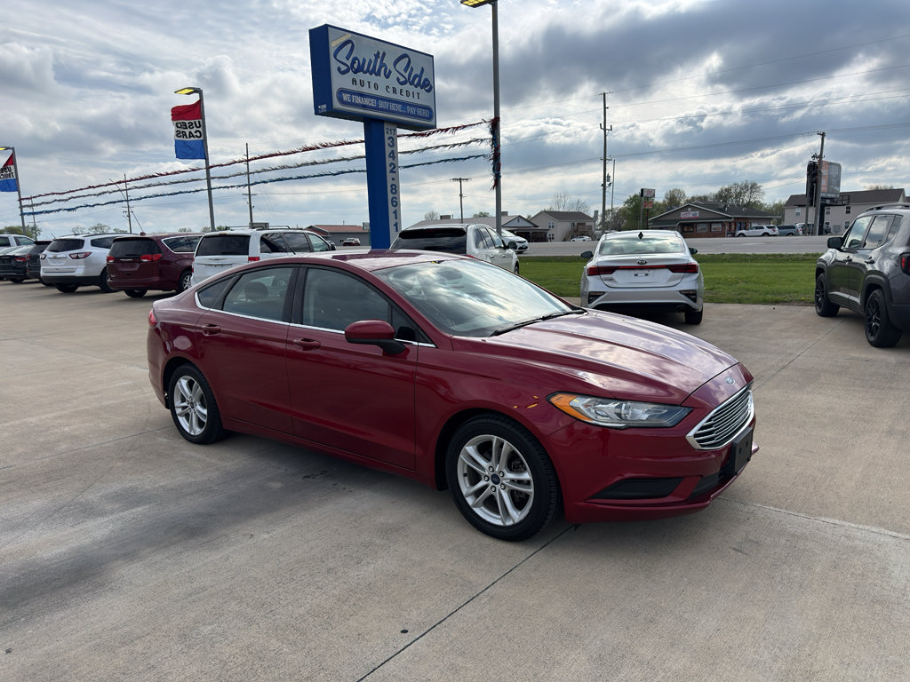 Used 2018 Ford Fusion SE w/ Fusion SE Technology Package FWD image 1
