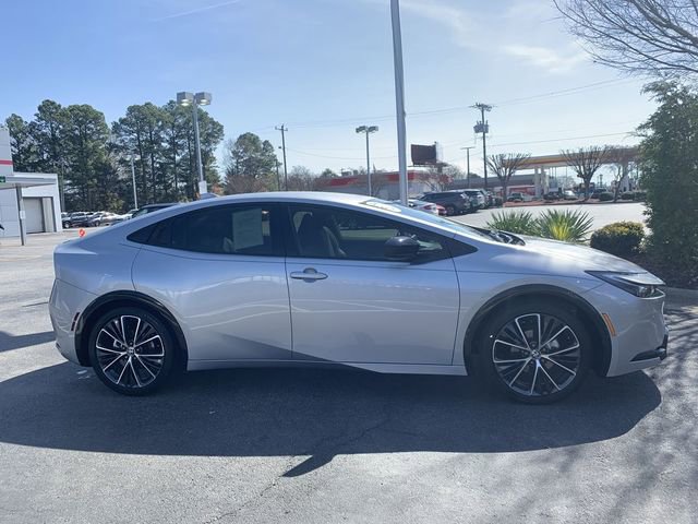 Used 2024 Toyota Prius XLE image 9