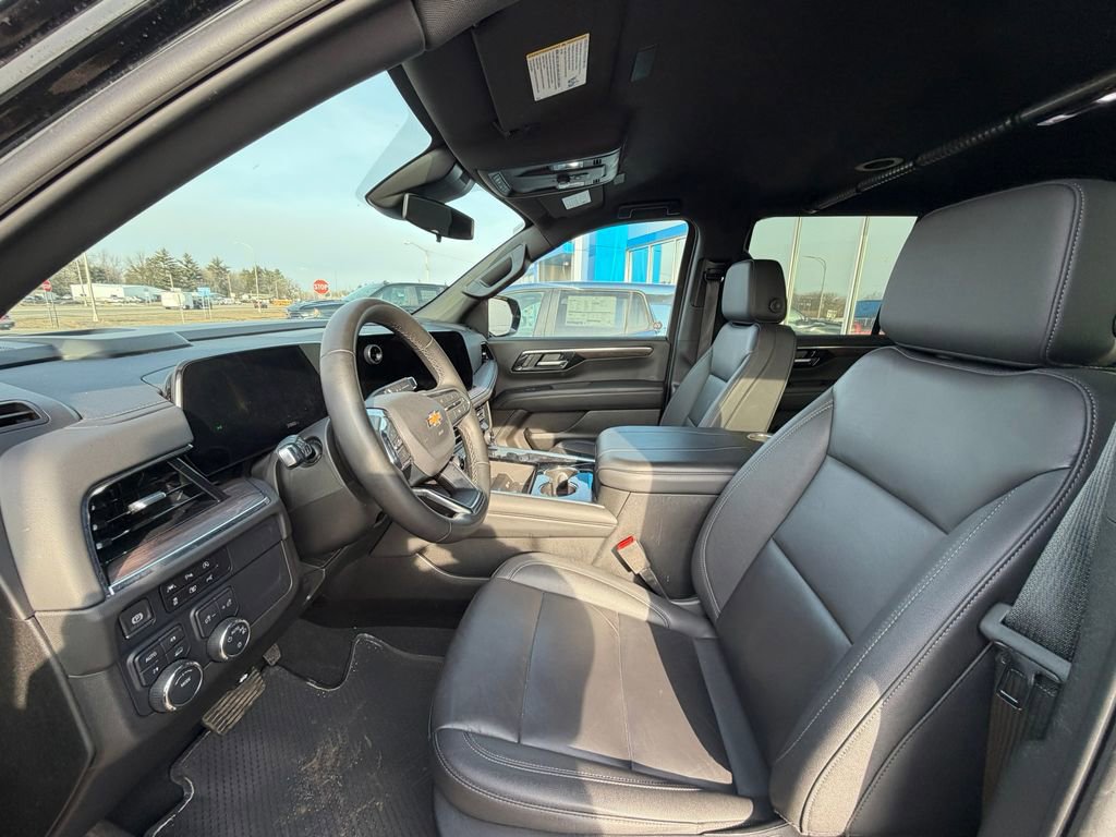 Used 2025 Chevrolet Tahoe LT image 4