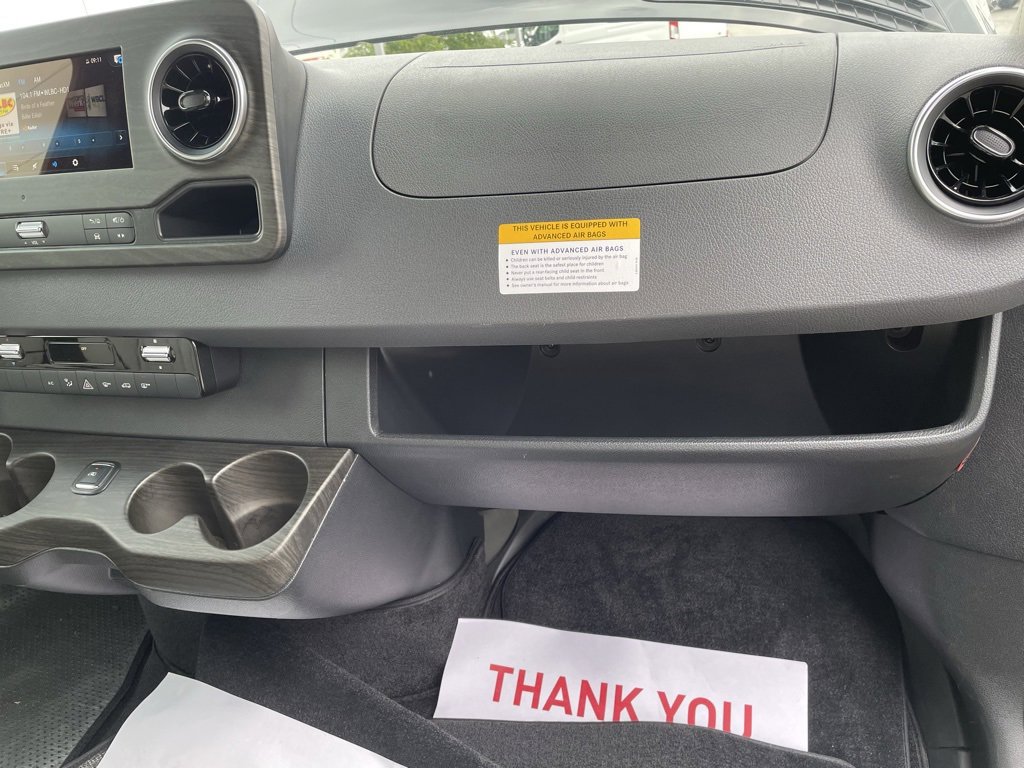 Used 2024 Mercedes-Benz Sprinter 3500 image 33