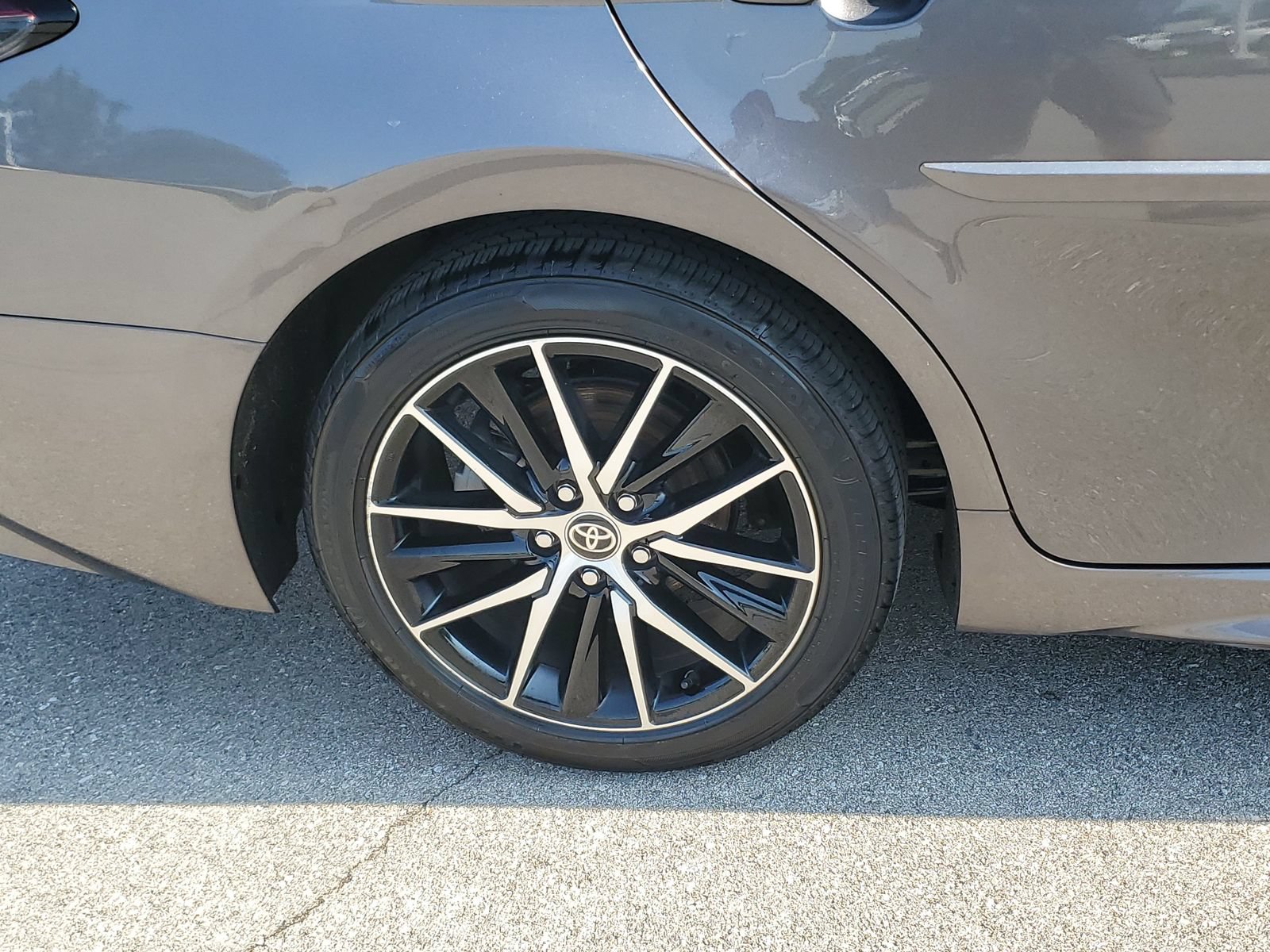 Certified 2024 Toyota Camry SE w/ Audio Upgrade Package FWD image 5
