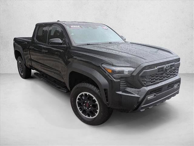 Used 2025 Toyota Tacoma TRD Off-Road AWD/4WD image 3