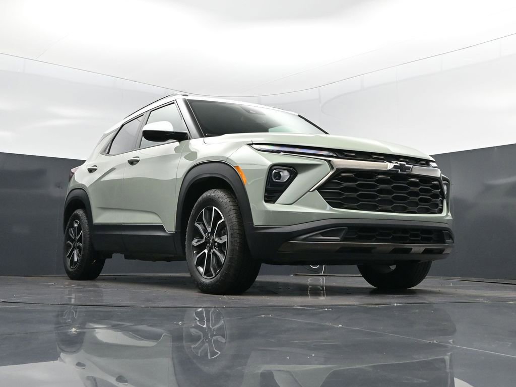 Used 2025 Chevrolet TrailBlazer ACTIV w/ Convenience Package image 45