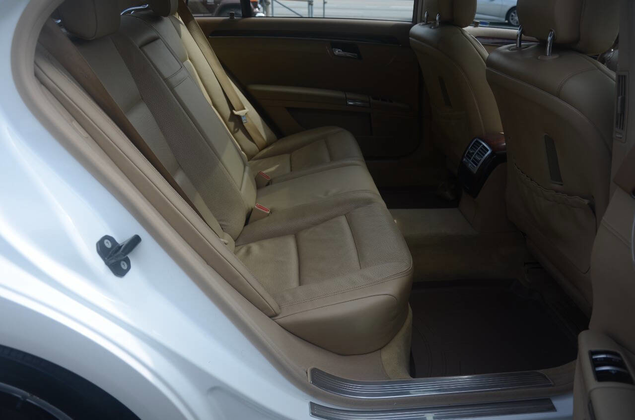 Used 2011 Mercedes-Benz S 550 image 21