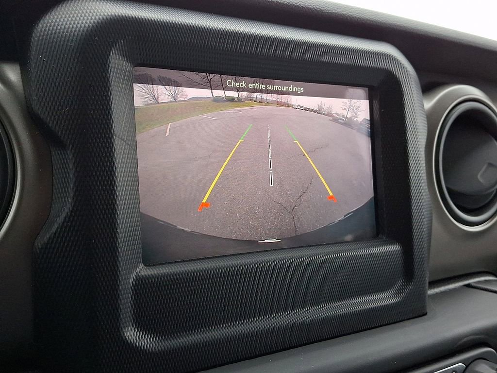 Used 2021 Jeep Wrangler Sport S image 3