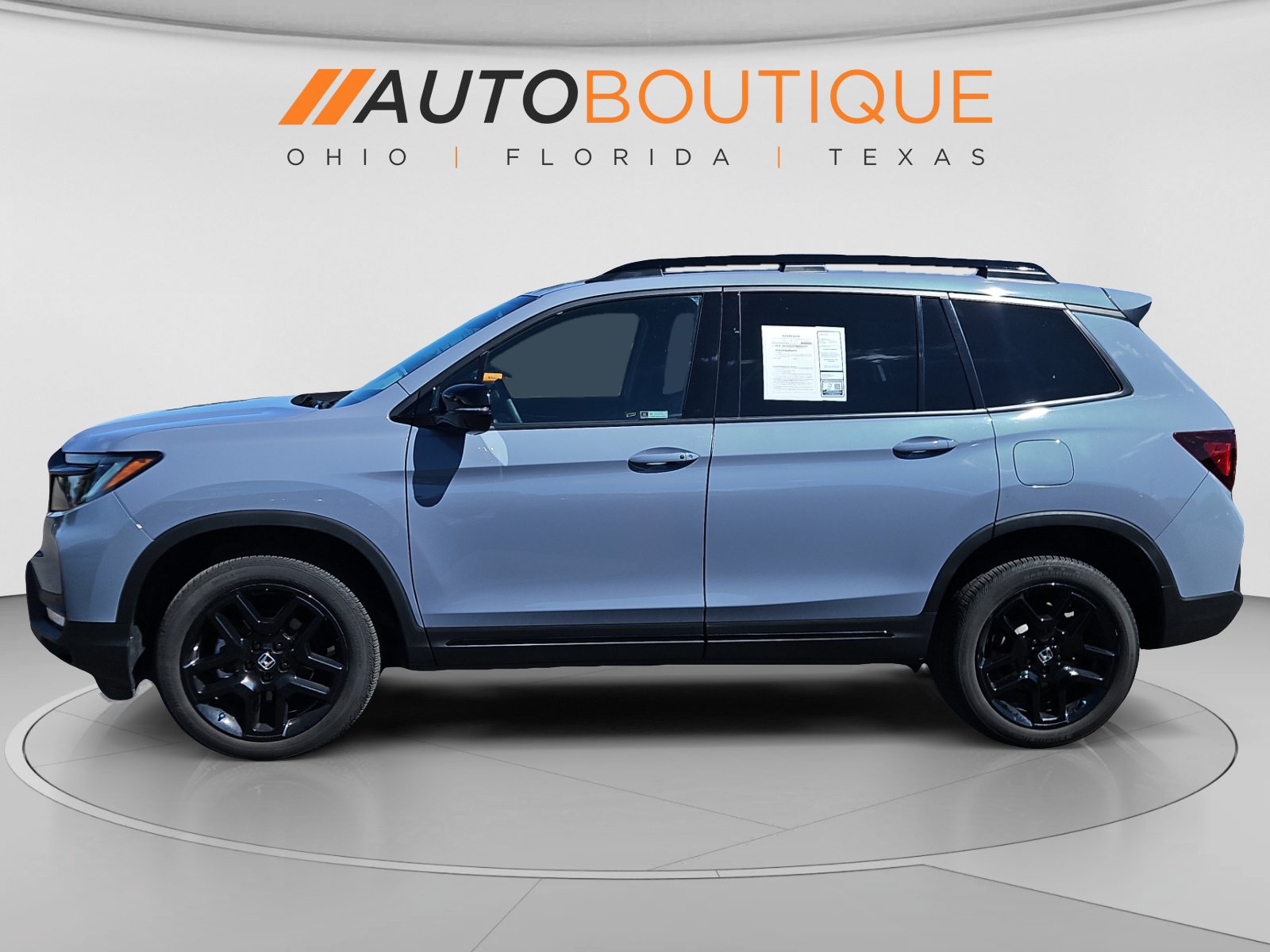 Used 2024 Honda Passport Black Edition image 2