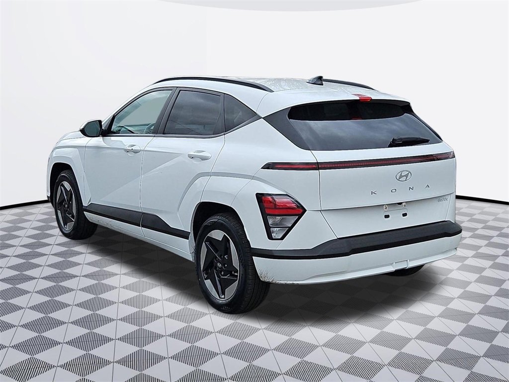 Certified 2024 Hyundai Kona SEL image 4