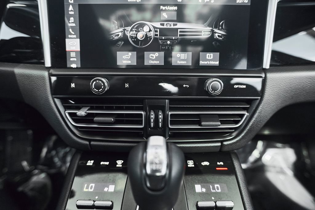 Used 2022 Porsche Macan S AWD/4WD image 49