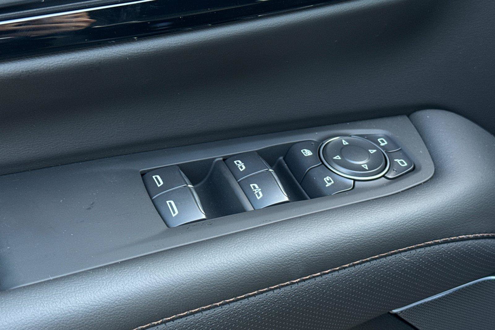New 2026 Chevrolet Tahoe High Country AWD/4WD image 14