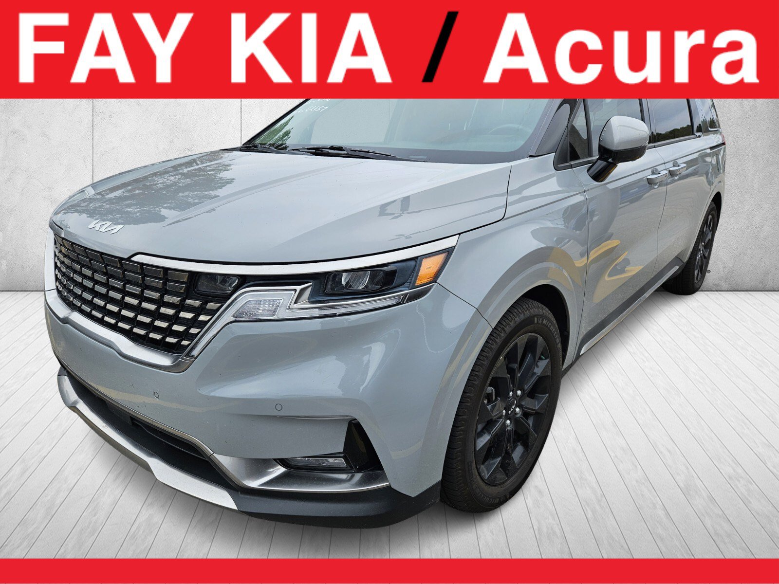 Used 2023 Kia Carnival SX