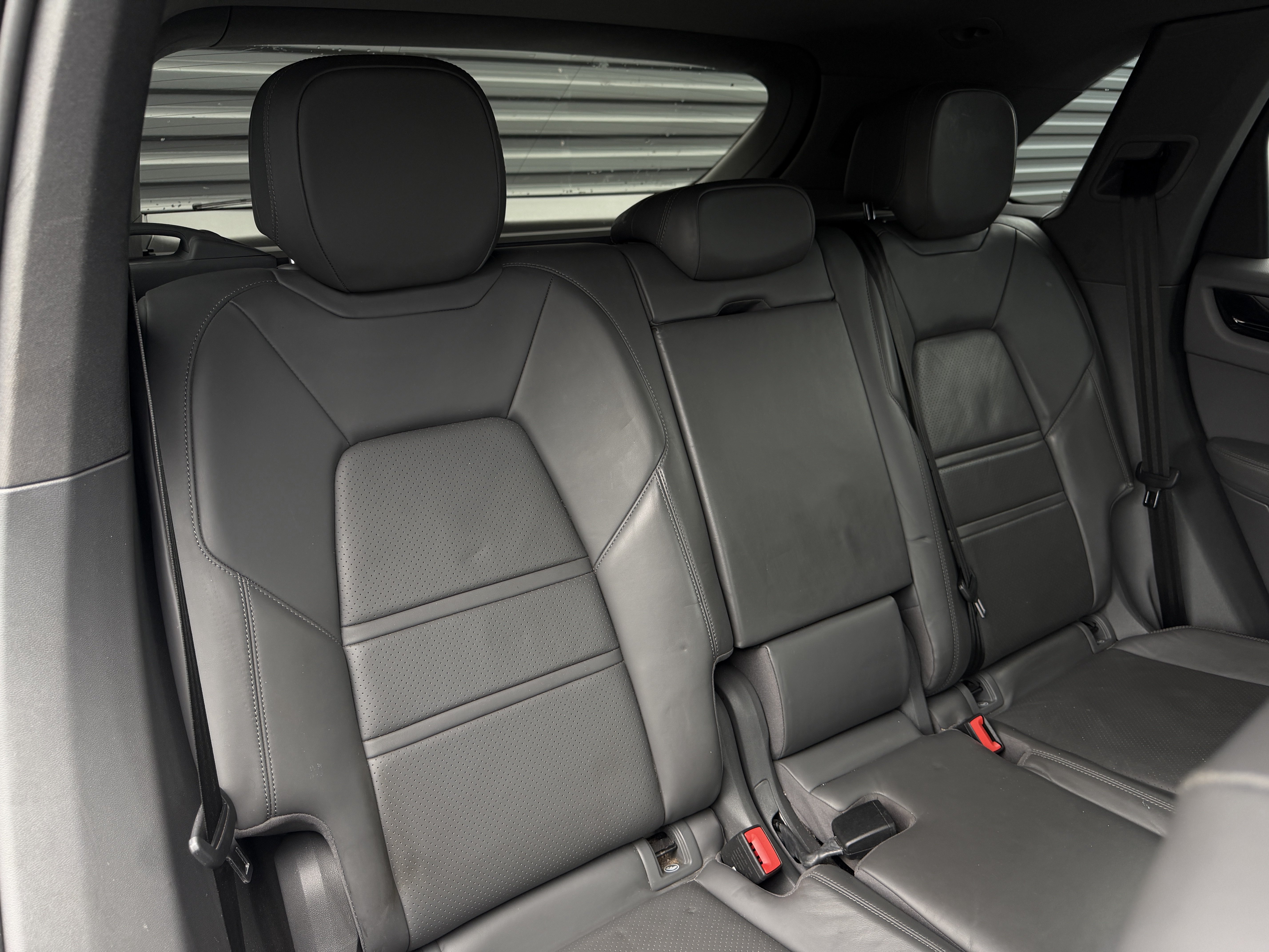 Used 2019 Porsche Cayenne AWD/4WD image 13