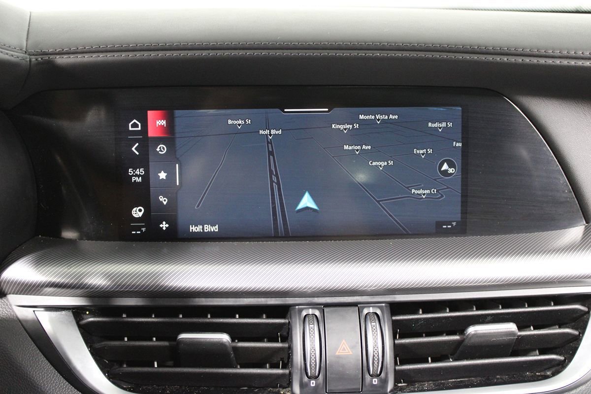 Used 2023 Alfa Romeo Stelvio Veloce image 12