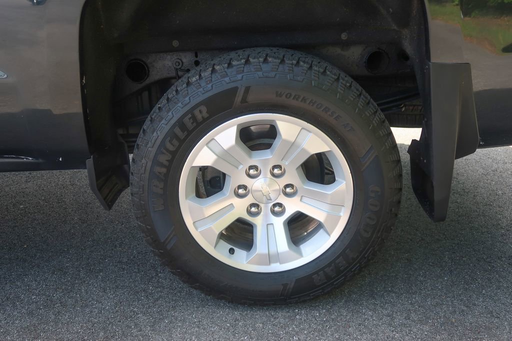 Used 2019 Chevrolet Silverado 1500 LT w/ All Star Edition AWD/4WD image 15