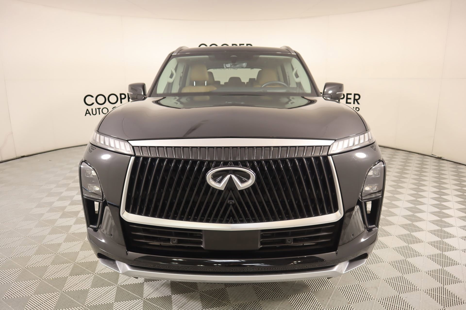 Used 2025 INFINITI QX80 Luxe image 8