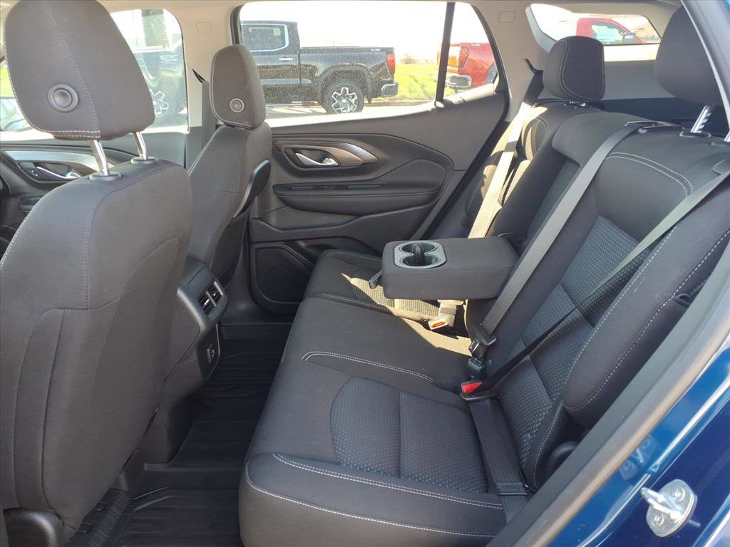 Used 2023 GMC Terrain SLE w/ Driver Convenience Package FWD image 28