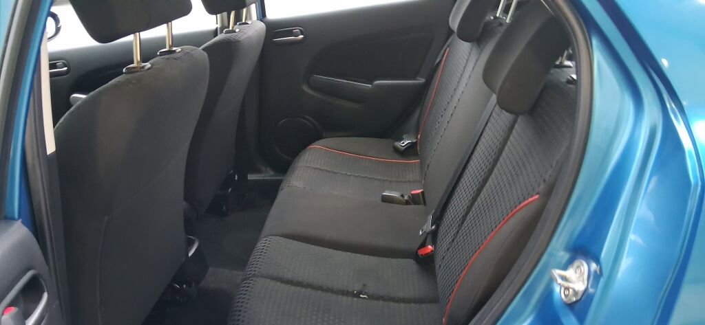 Used 2011 MAZDA MAZDA2 Touring image 19