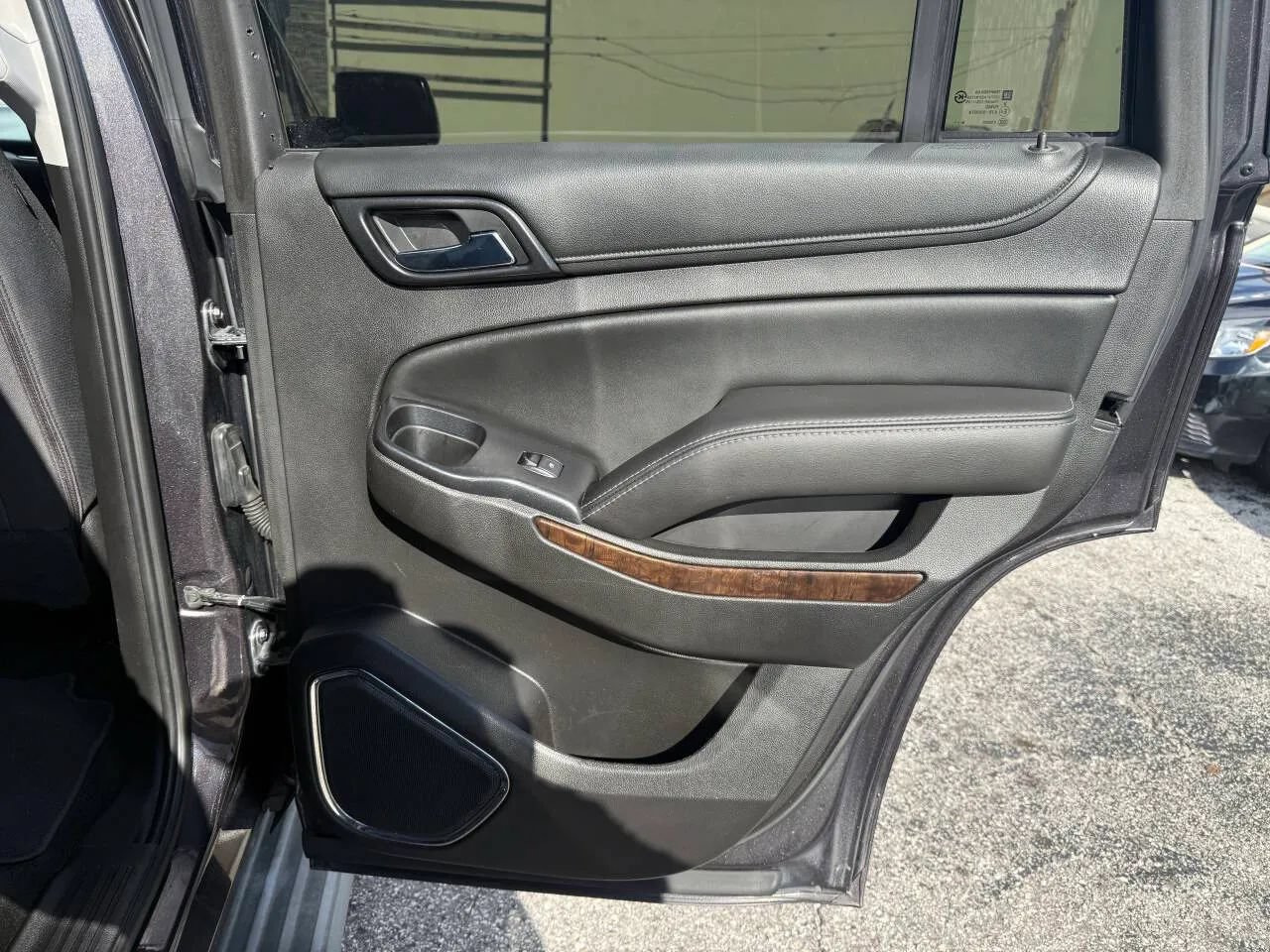 Used 2017 Chevrolet Tahoe LS RWD image 24