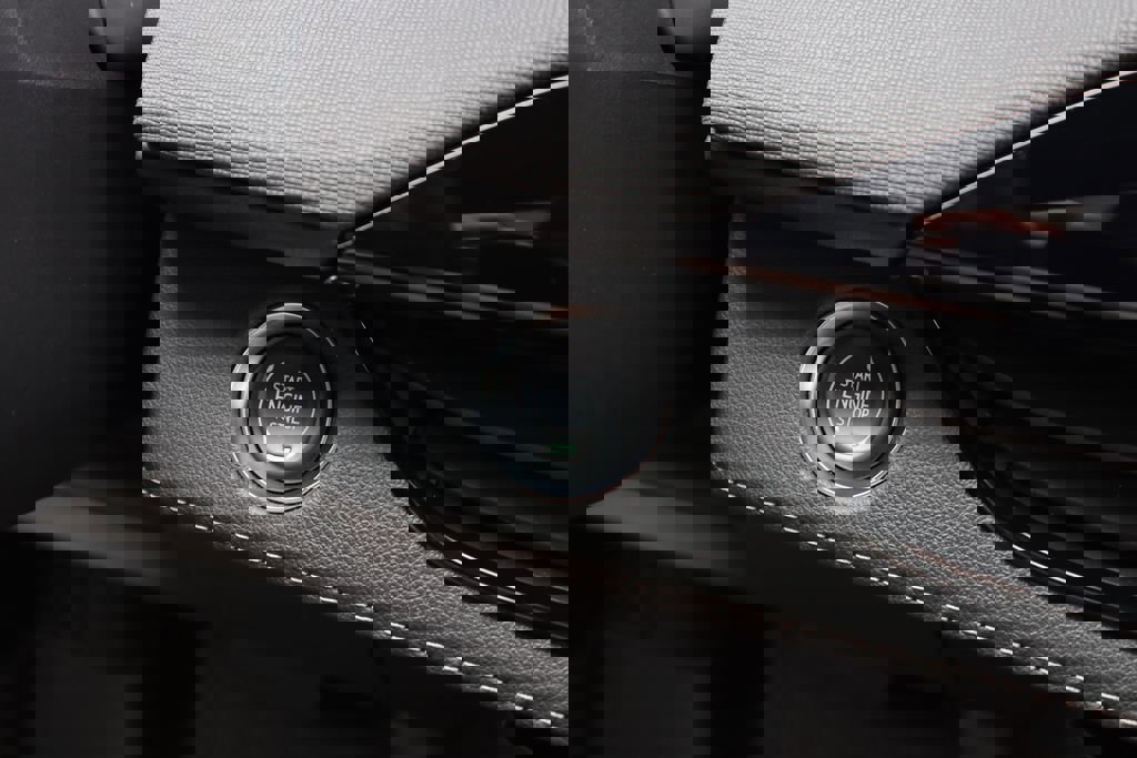 New 2025 Buick Enclave Sport Touring w/ Super Cruise Package image 12