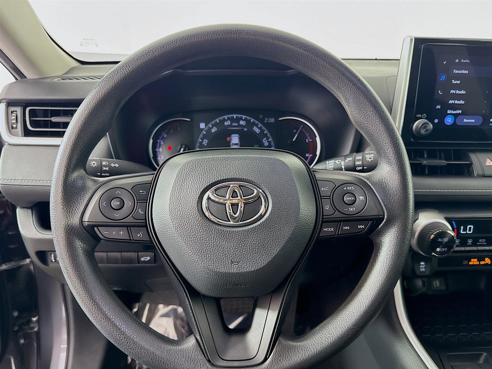 Used 2024 Toyota RAV4 XLE image 13