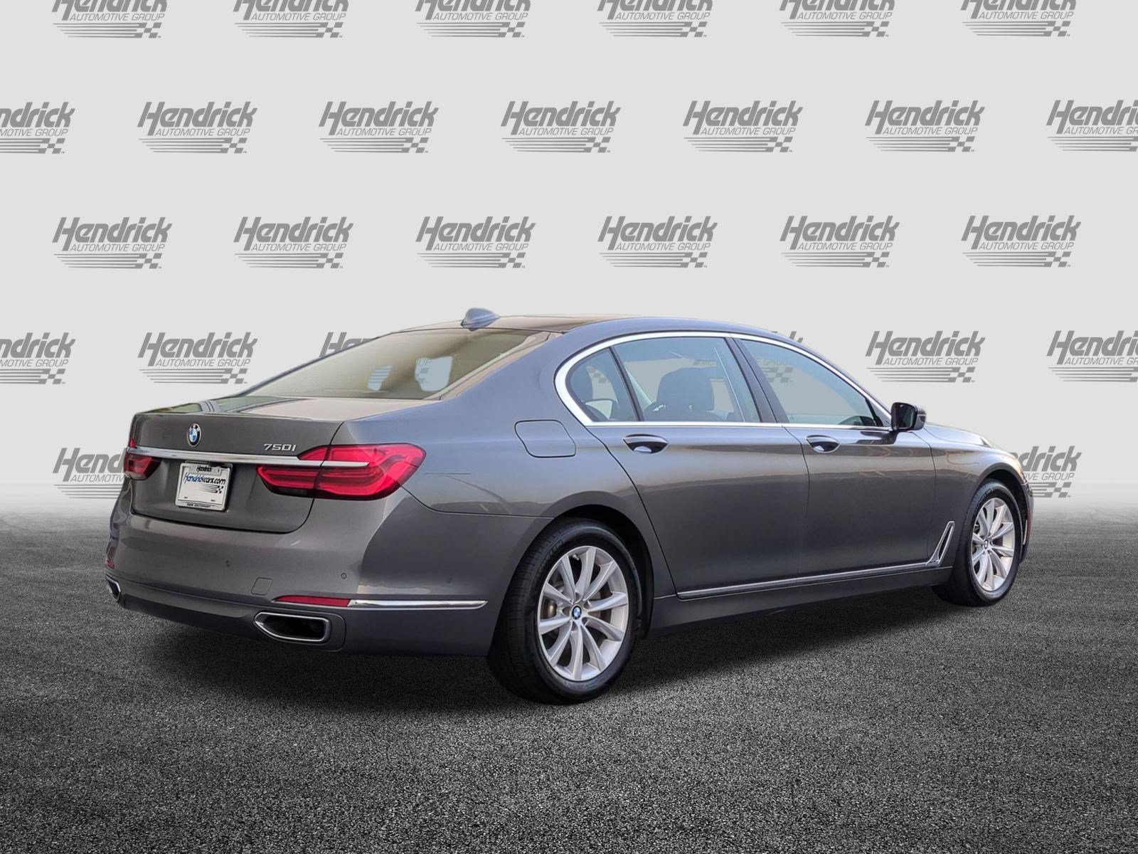 Used 2018 BMW 750i RWD image 10