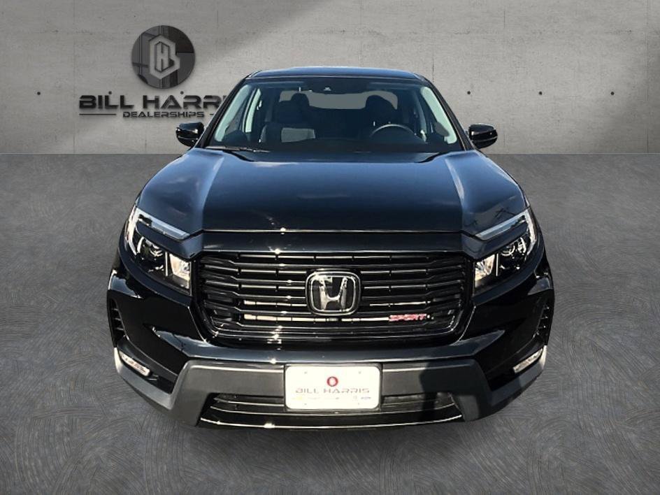 Used 2023 Honda Ridgeline Sport image 2