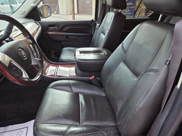 Used 2013 Cadillac Escalade Premium AWD/4WD image 20