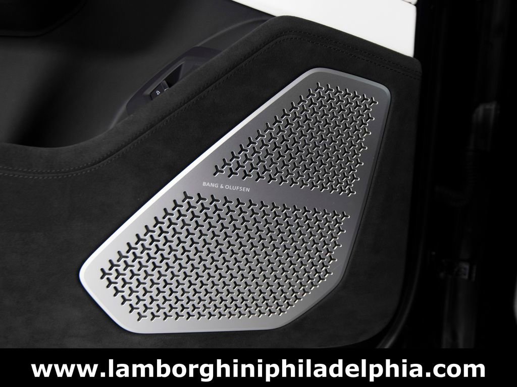 Used 2024 Lamborghini Urus S image 14