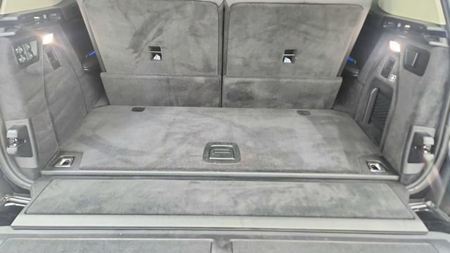 Used 2026 BMW X7 xDrive40i image 15