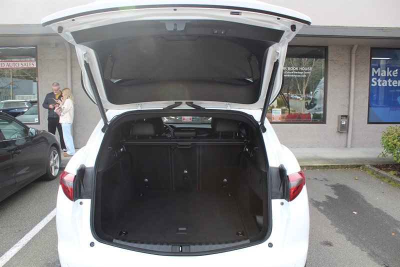 Used 2022 Alfa Romeo Stelvio Sprint image 29