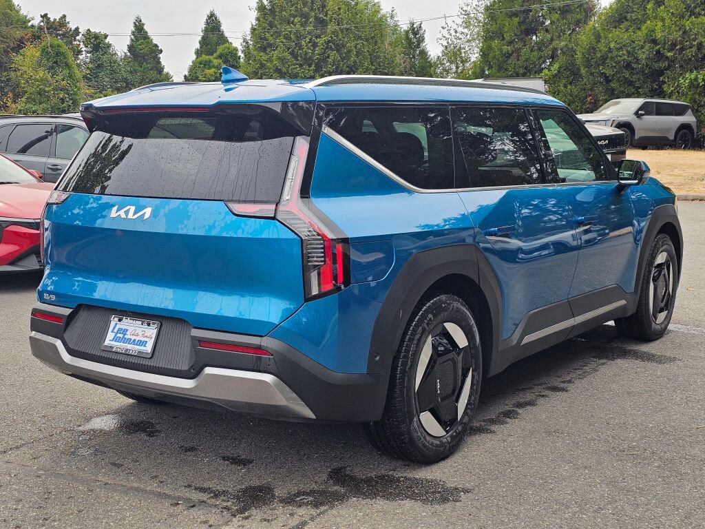 New 2026 Kia EV9 Wind AWD/4WD image 5