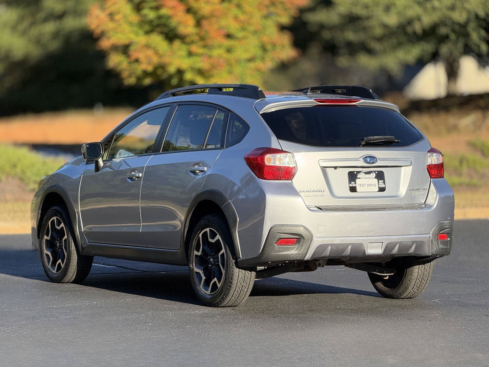 Used 2017 Subaru Crosstrek 2.0i Premium AWD/4WD image 9