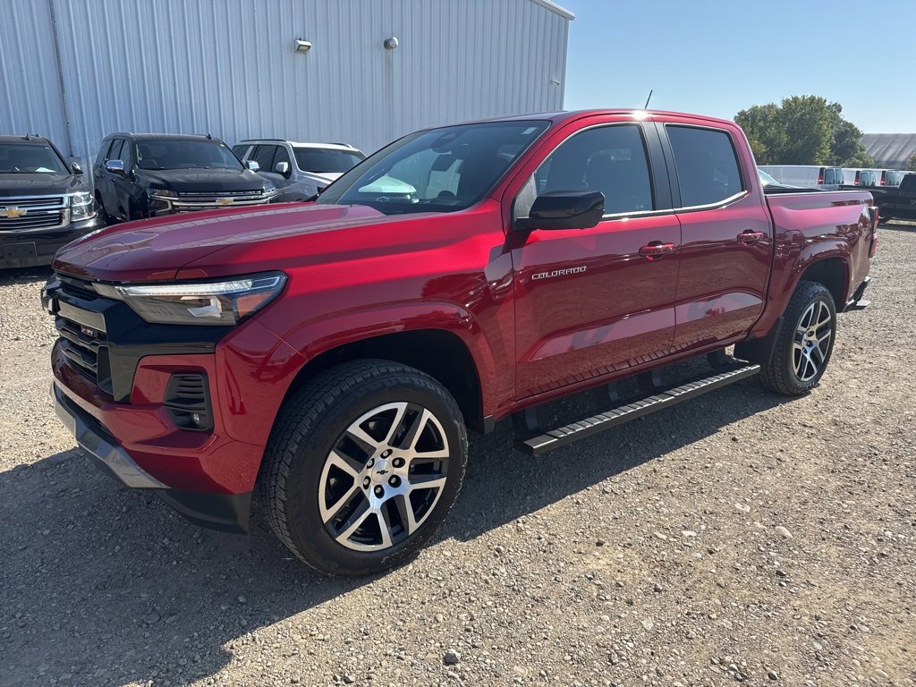 Used 2023 Chevrolet Colorado Z71 w/ Z71 Convenience Package 2