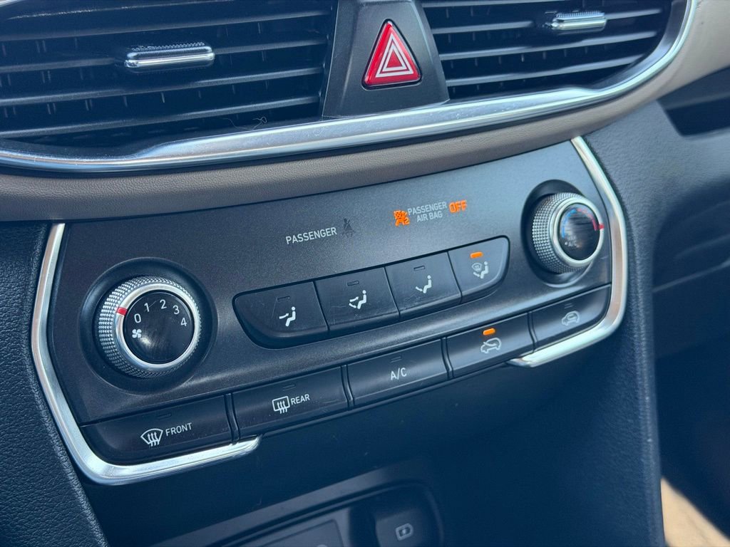 Used 2019 Hyundai Santa Fe SE AWD/4WD image 11