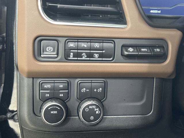 Used 2023 Chevrolet Tahoe High Country AWD/4WD image 35