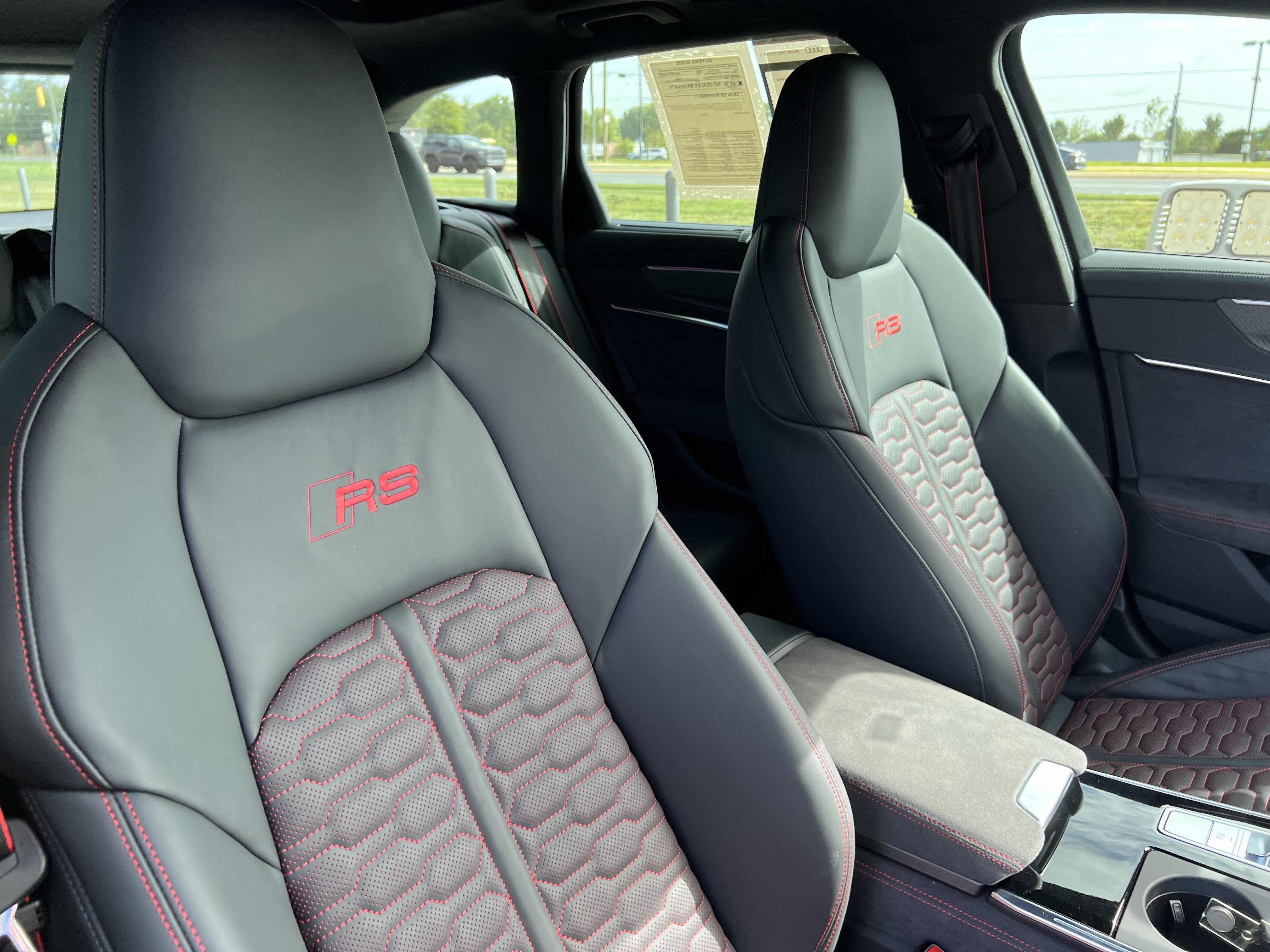 Certified 2025 Audi RS 6 performance AWD/4WD image 35