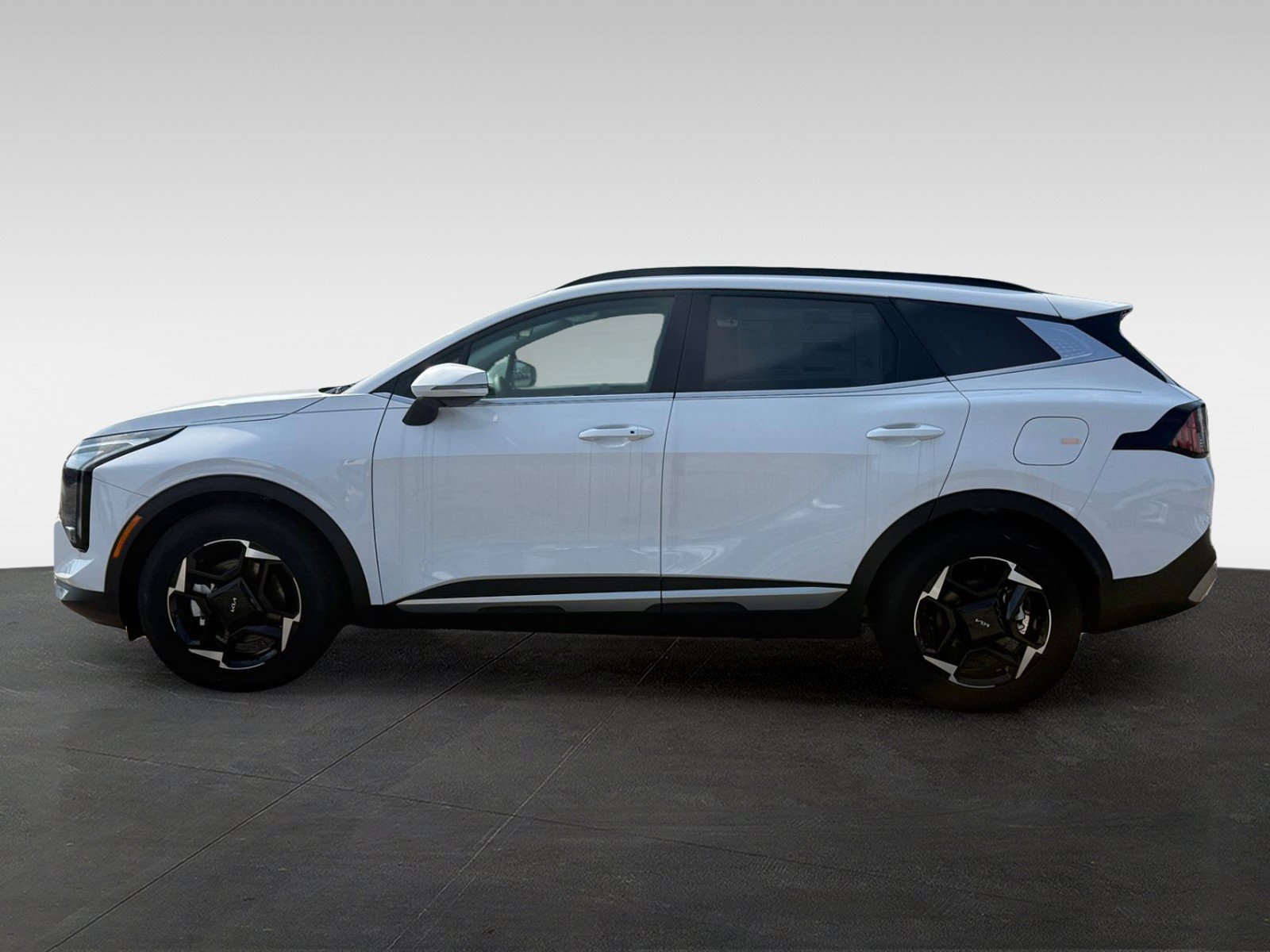 Used 2026 Kia Sportage LX AWD/4WD image 8