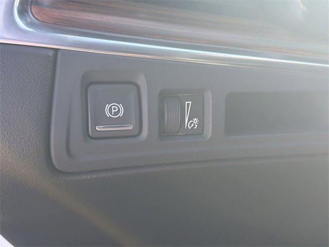 Certified 2023 Cadillac XT5 Premium Luxury image 17