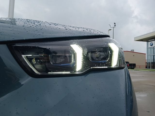 New 2026 BMW 530i w/ M Sport Package RWD image 4
