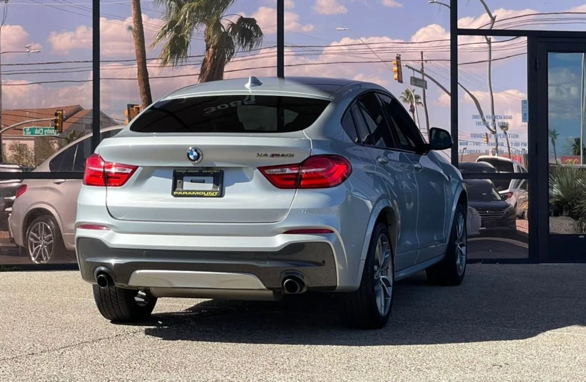 Used 2018 BMW X4 M40i image 16