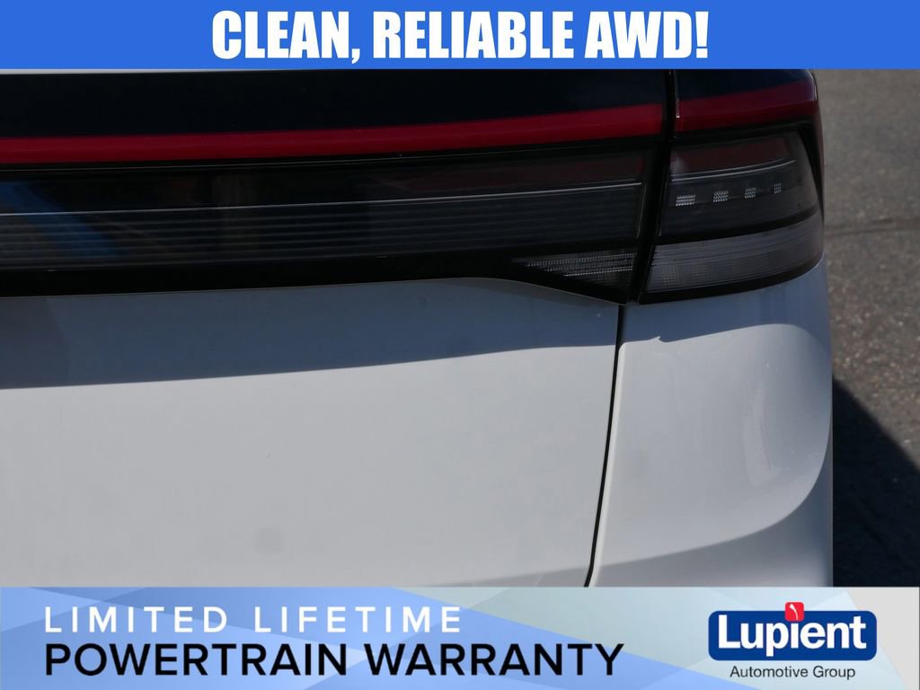 Used 2025 Volkswagen Taos SE image 6