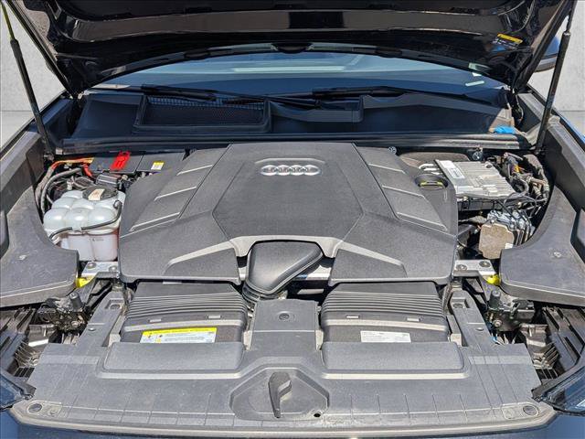 Used 2019 Audi Q8 Premium Plus AWD/4WD image 25