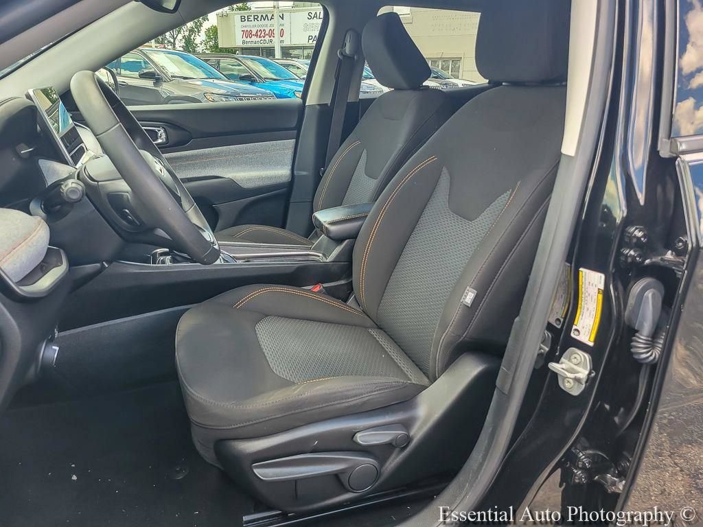 Certified 2022 Jeep Compass Sport AWD/4WD image 11