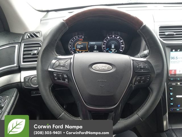 Used 2018 Ford Explorer Platinum image 14