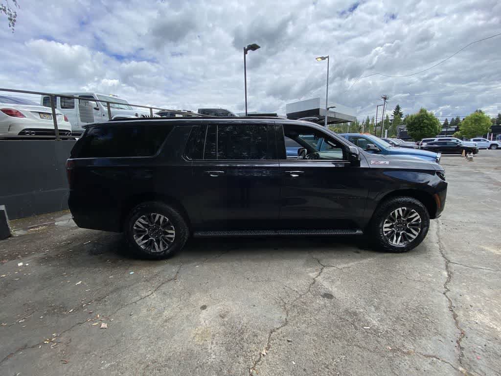 Used 2025 Chevrolet Suburban Z71 AWD/4WD image 7